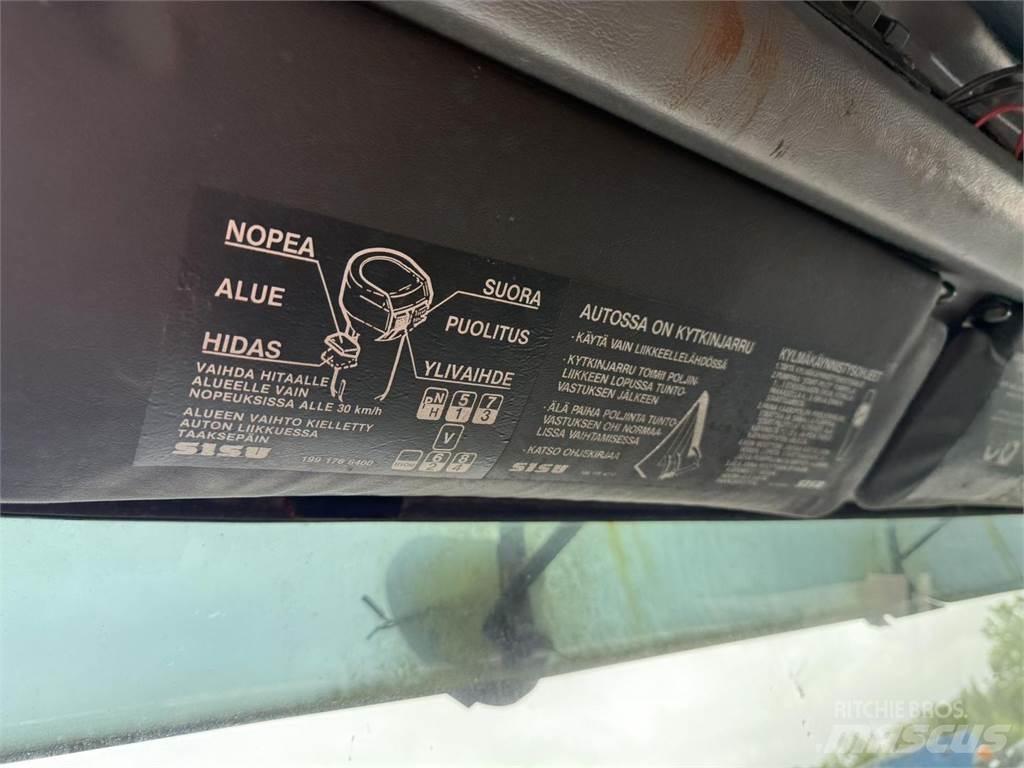 Sisu Sm332 8x2 Tovornjaki-šasije