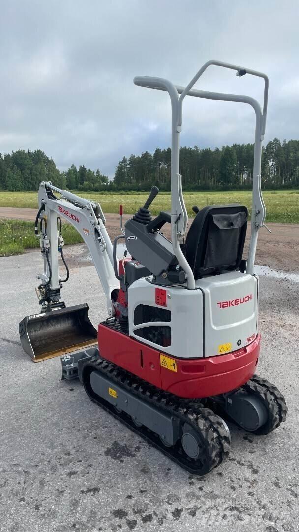 Takeuchi TB210R Mini bagri <7t