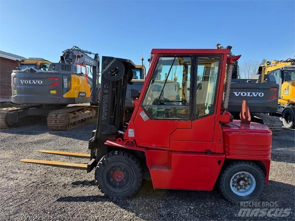Toyota 02-5 FD35 Dizelski viličarji