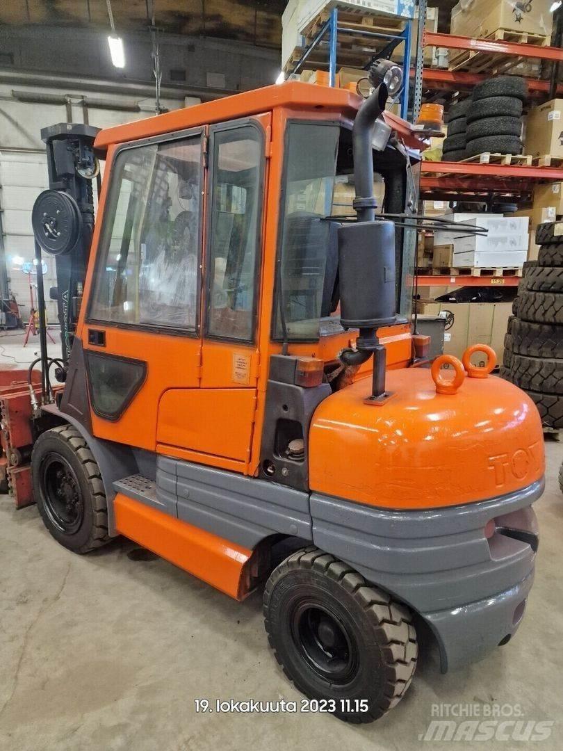 Toyota 02-6FDF30 Dizelski viličarji