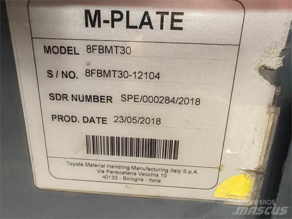 Toyota 8FBMT30 Električni viličarji