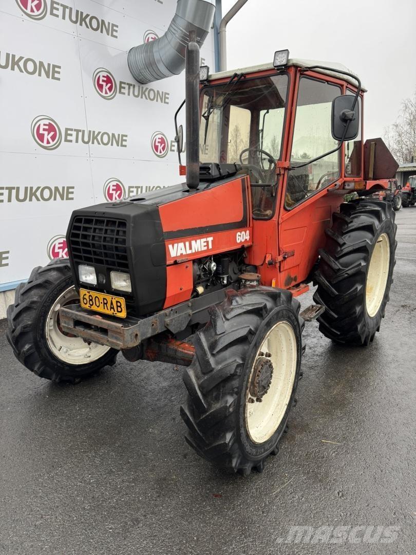 Valmet 604 Traktorji