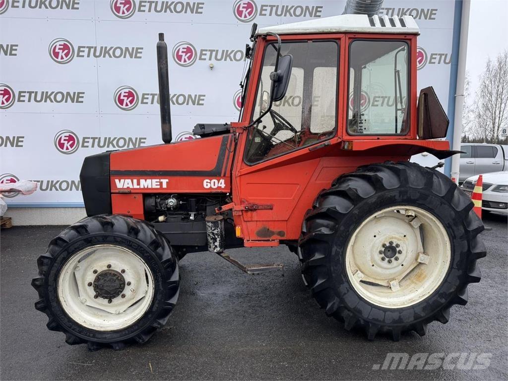 Valmet 604 Traktorji