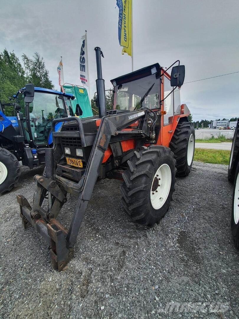 Valmet 605-4 EK Traktorji