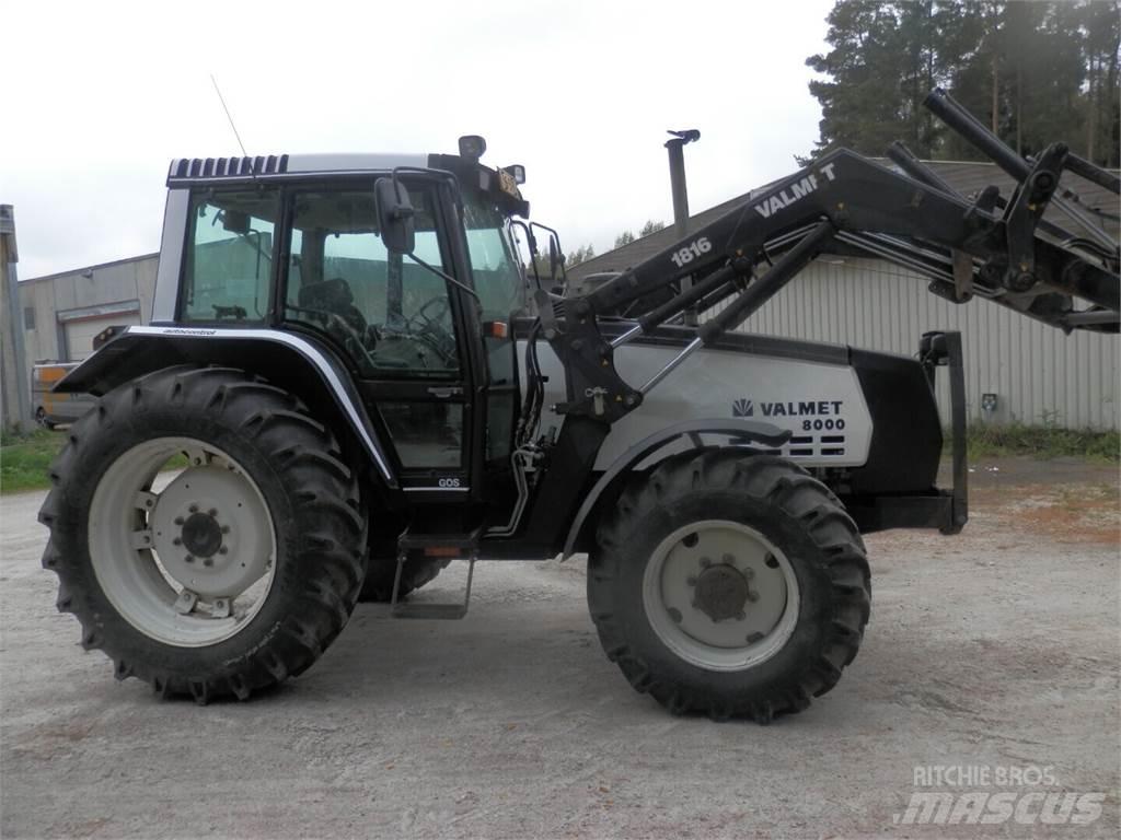 Valmet 8000 Traktorji