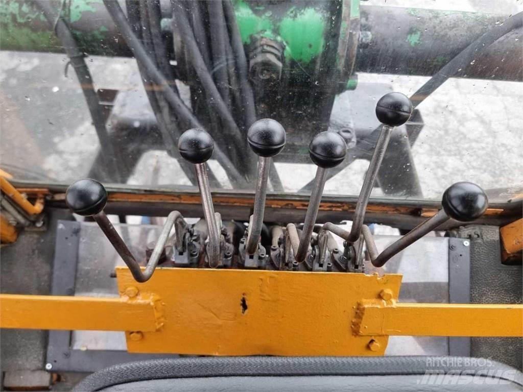 Valmet 802-4 Traktorji