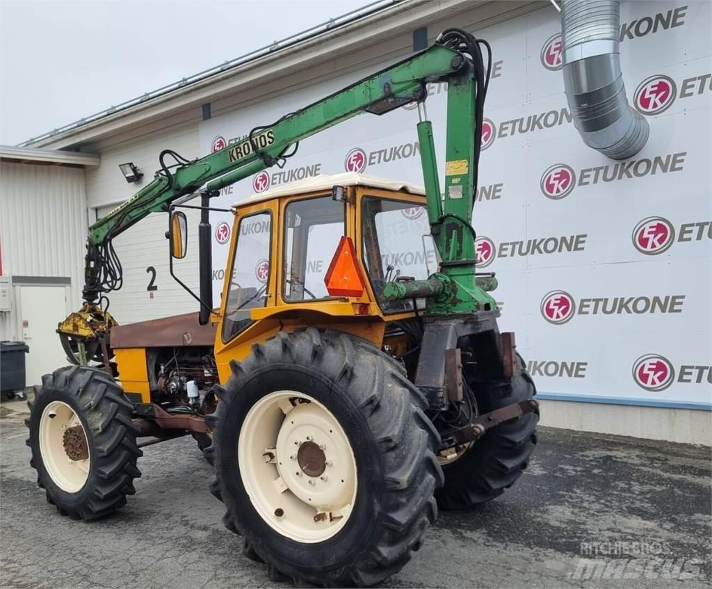 Valmet 802-4 Traktorji