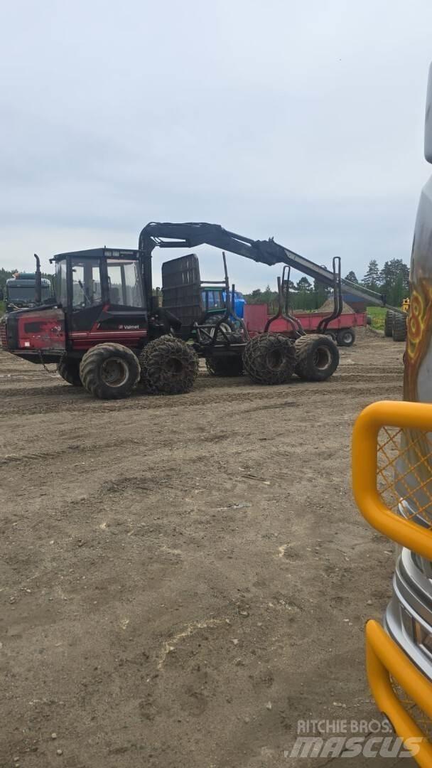 Valmet 820 Forwarderji