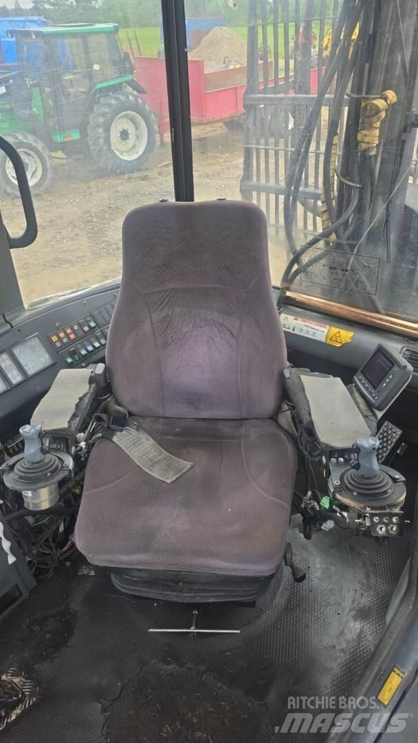 Valmet 820 Forwarderji