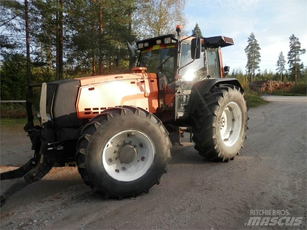 Valmet 8550 Traktorji