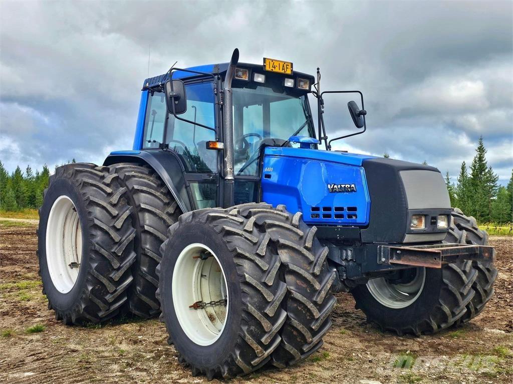 Valtra 6400 Traktorji