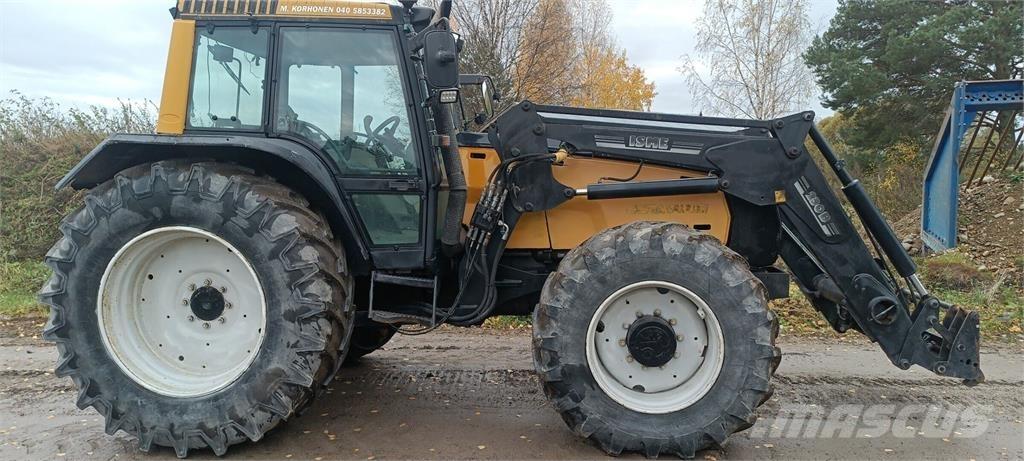 Valtra 8450 Traktorji
