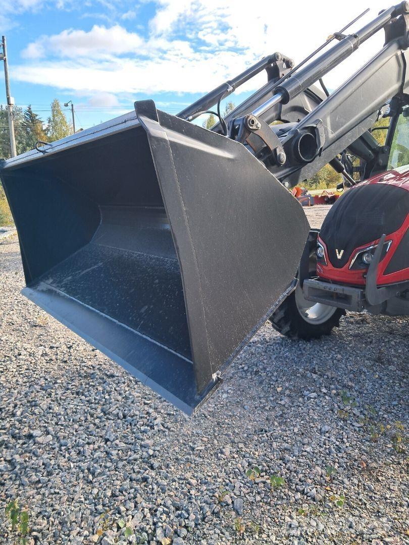 Valtra A94 hitec Traktorji