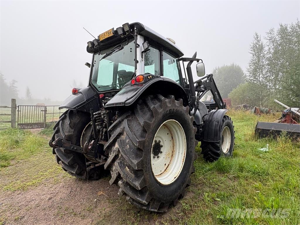 Valtra T 151 E Traktorji