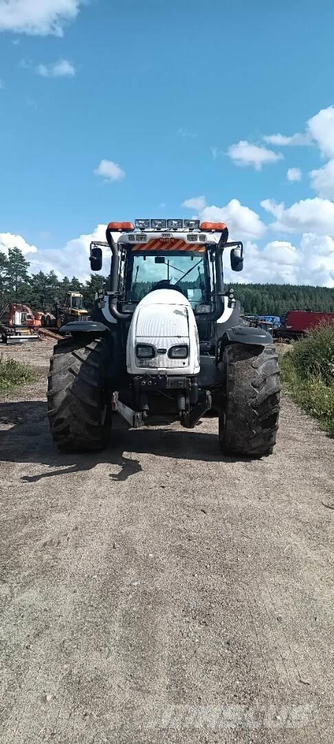 Valtra T 180 Traktorji