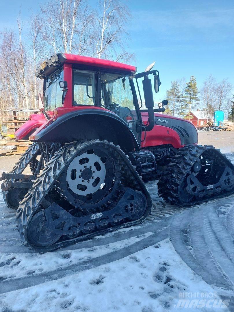 Valtra T202 D Traktorji