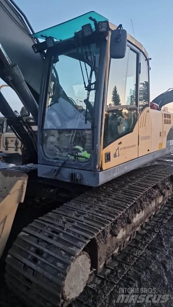 Volvo 210c Bagri goseničarji
