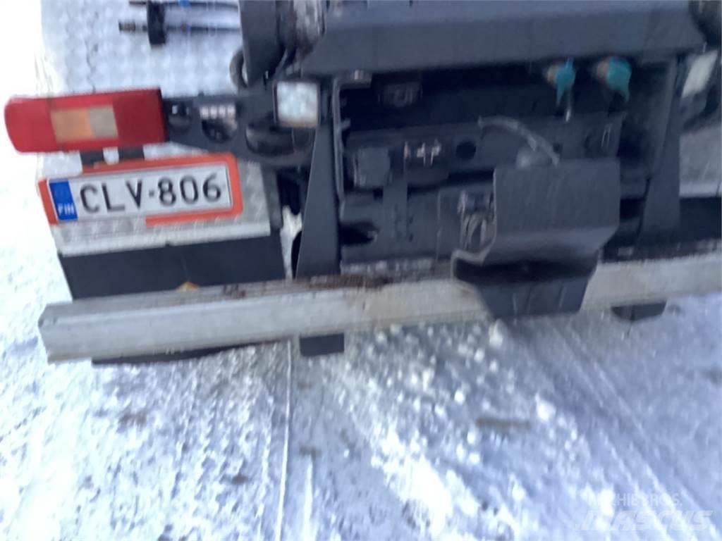 Volvo 460 Kotalni prekucni tovornjaki