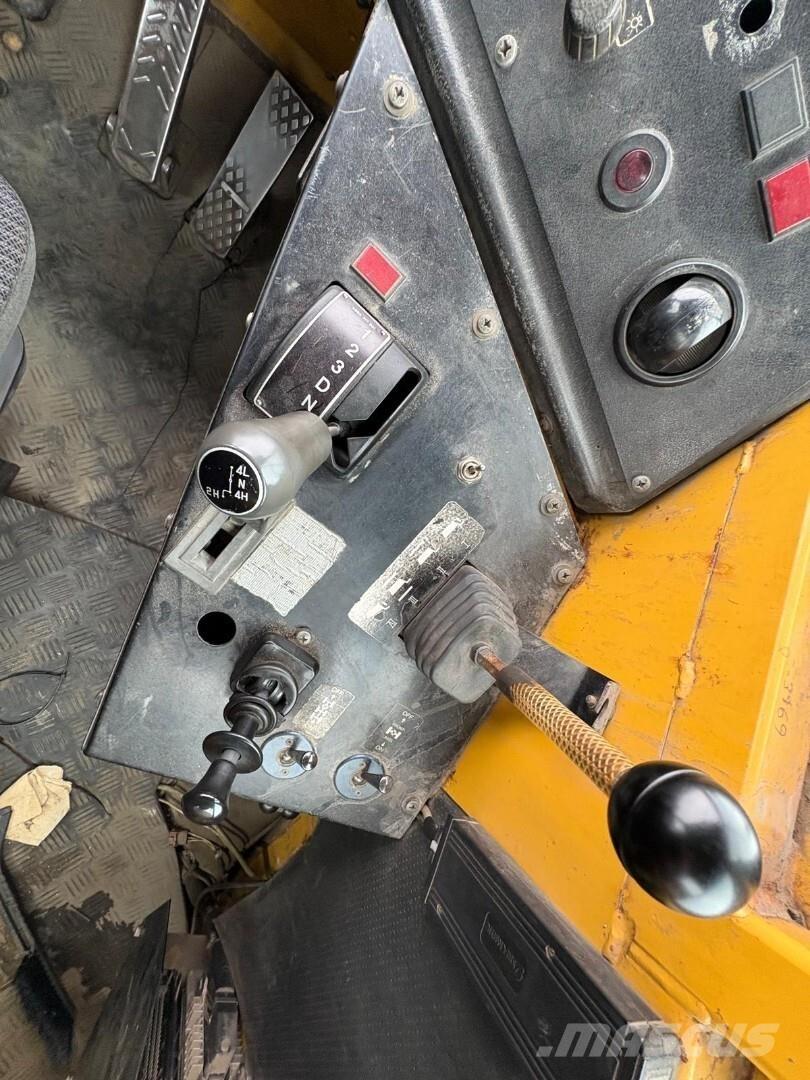 Volvo A 25 C Zglobni demperji