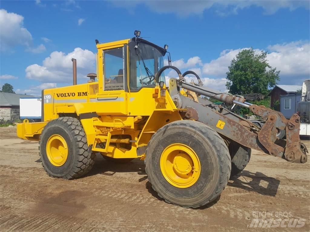 Volvo BM 120B Kolesni nakladalci