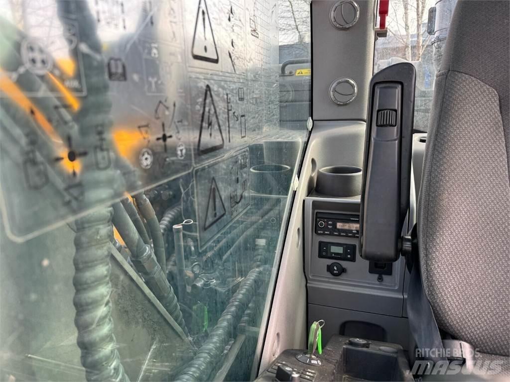 Volvo EC 140 EL Bagri goseničarji
