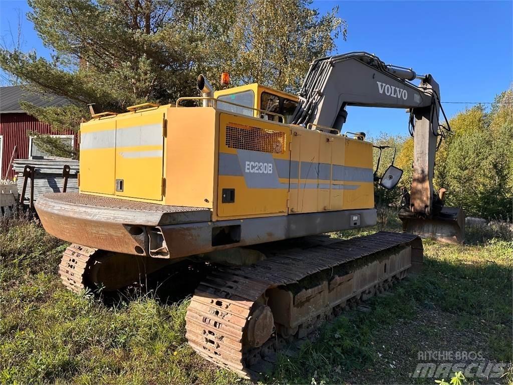 Volvo EC230B Bagri goseničarji