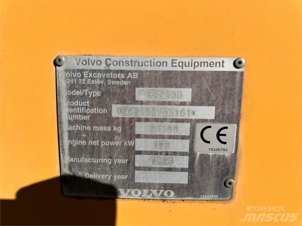 Volvo EC230B Bagri goseničarji