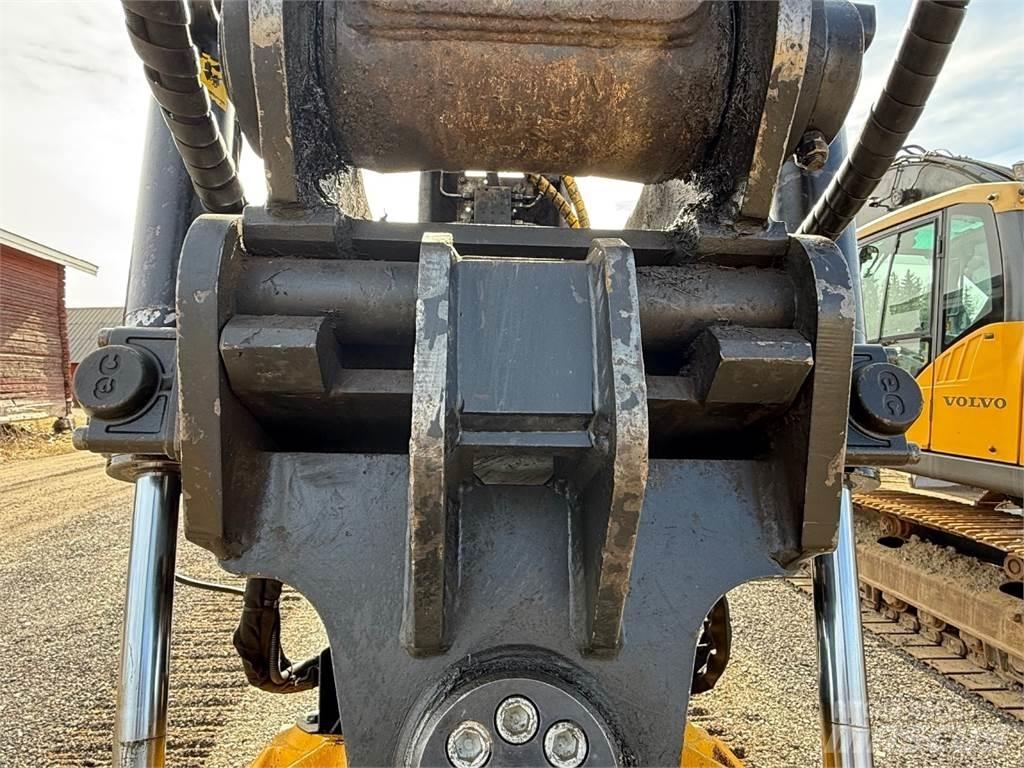 Volvo ECR235EL Bagri goseničarji