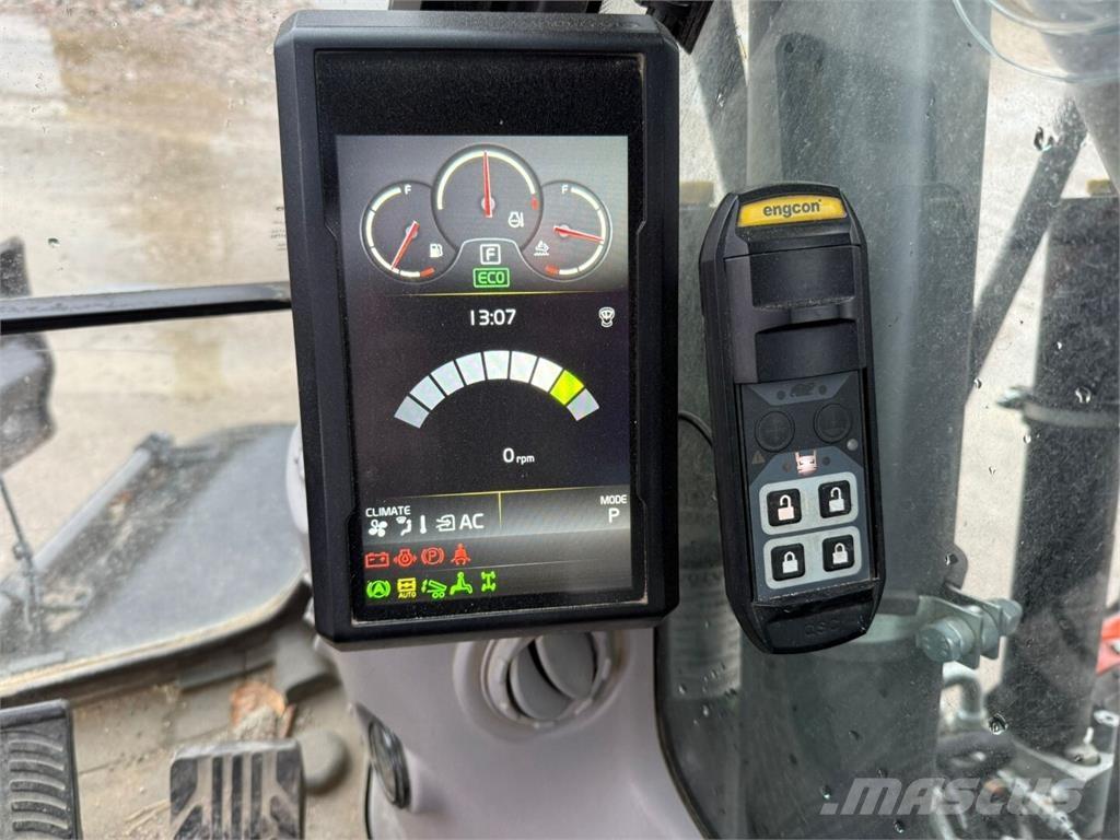 Volvo EWR 130 E Bagri na kolesih