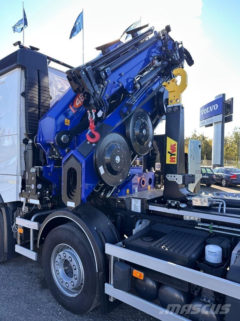 Volvo FH13 8x4 Tovornjaki z žerjavom