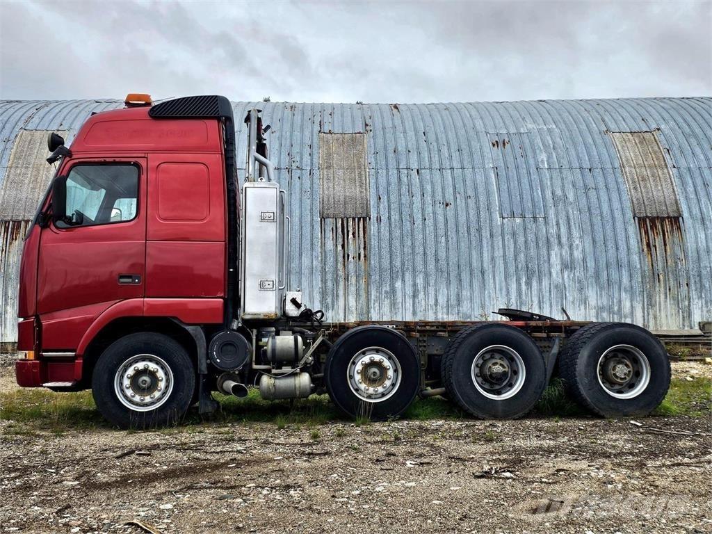Volvo FH16 8x4 Vlačilci