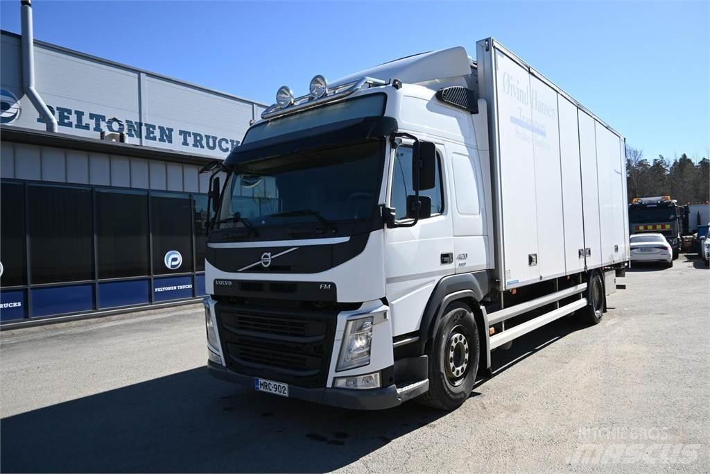Volvo FM420 4x2 Tovornjaki zabojniki