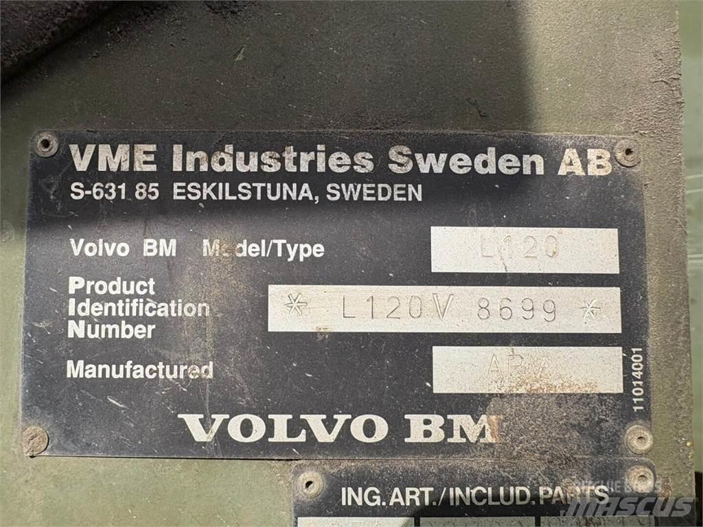Volvo L 120 B Kolesni nakladalci