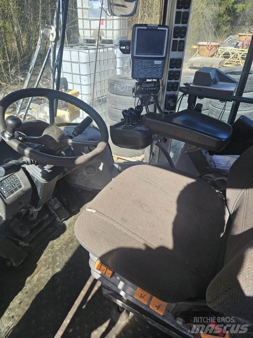 Volvo L 120G Kolesni nakladalci