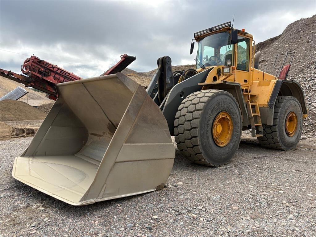 Volvo L 220 E Kolesni nakladalci