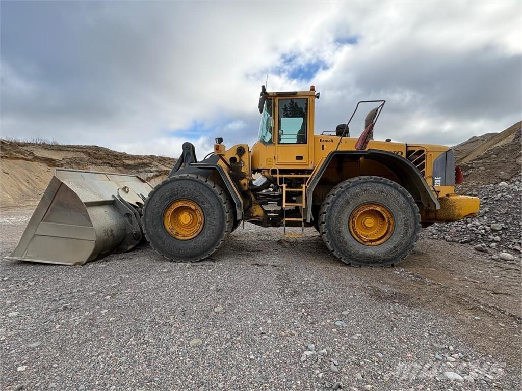 Volvo L 220 E Kolesni nakladalci