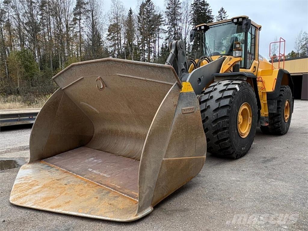 Volvo L 220 H Kolesni nakladalci