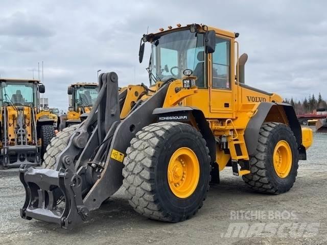 Volvo L120E Kolesni nakladalci