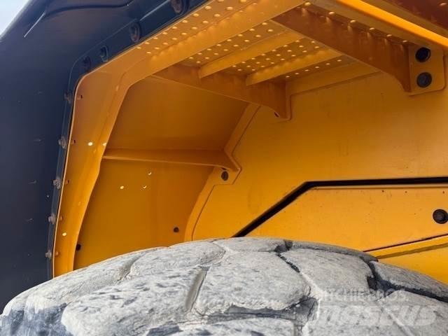 Volvo L120E Kolesni nakladalci