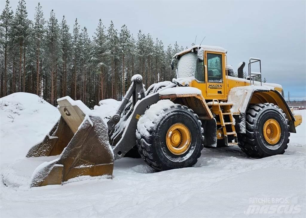 Volvo L220E Kolesni nakladalci