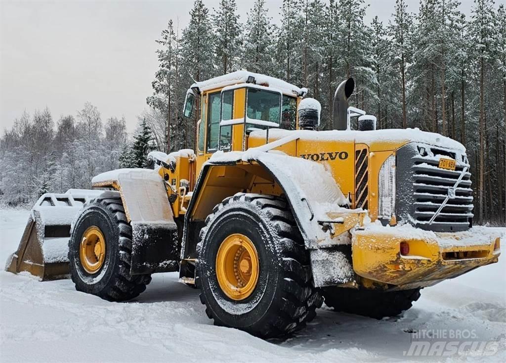 Volvo L220E Kolesni nakladalci