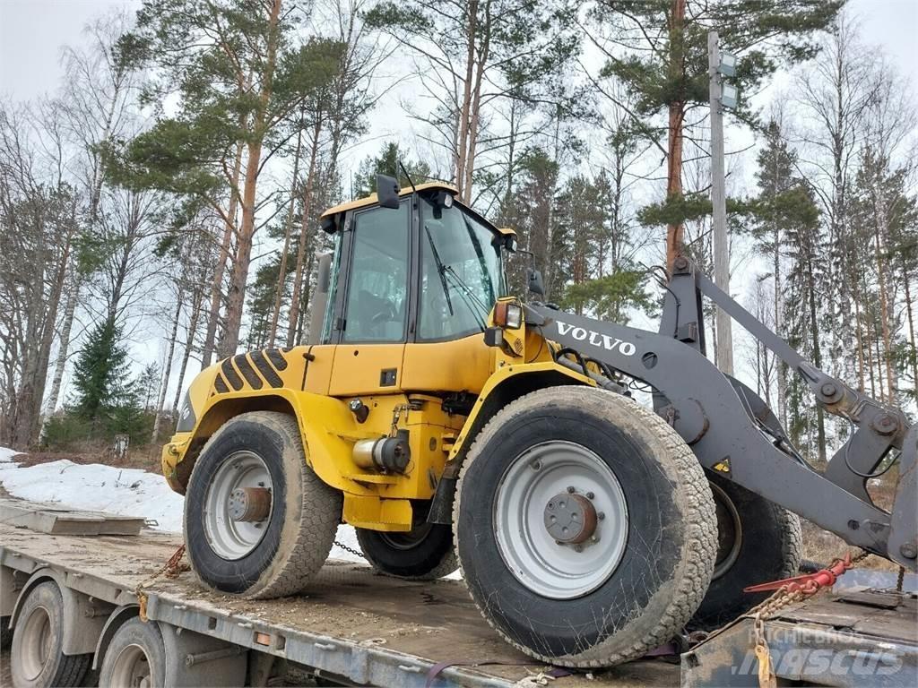 Volvo L40 Kolesni nakladalci