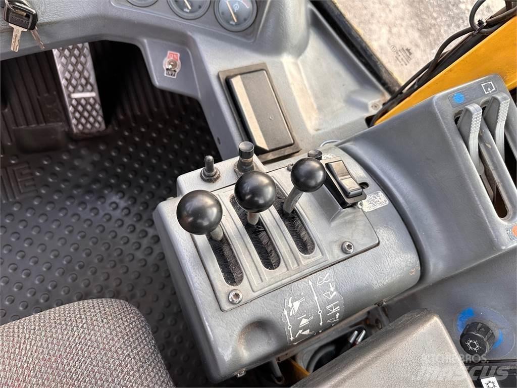 Volvo L50B Kolesni nakladalci