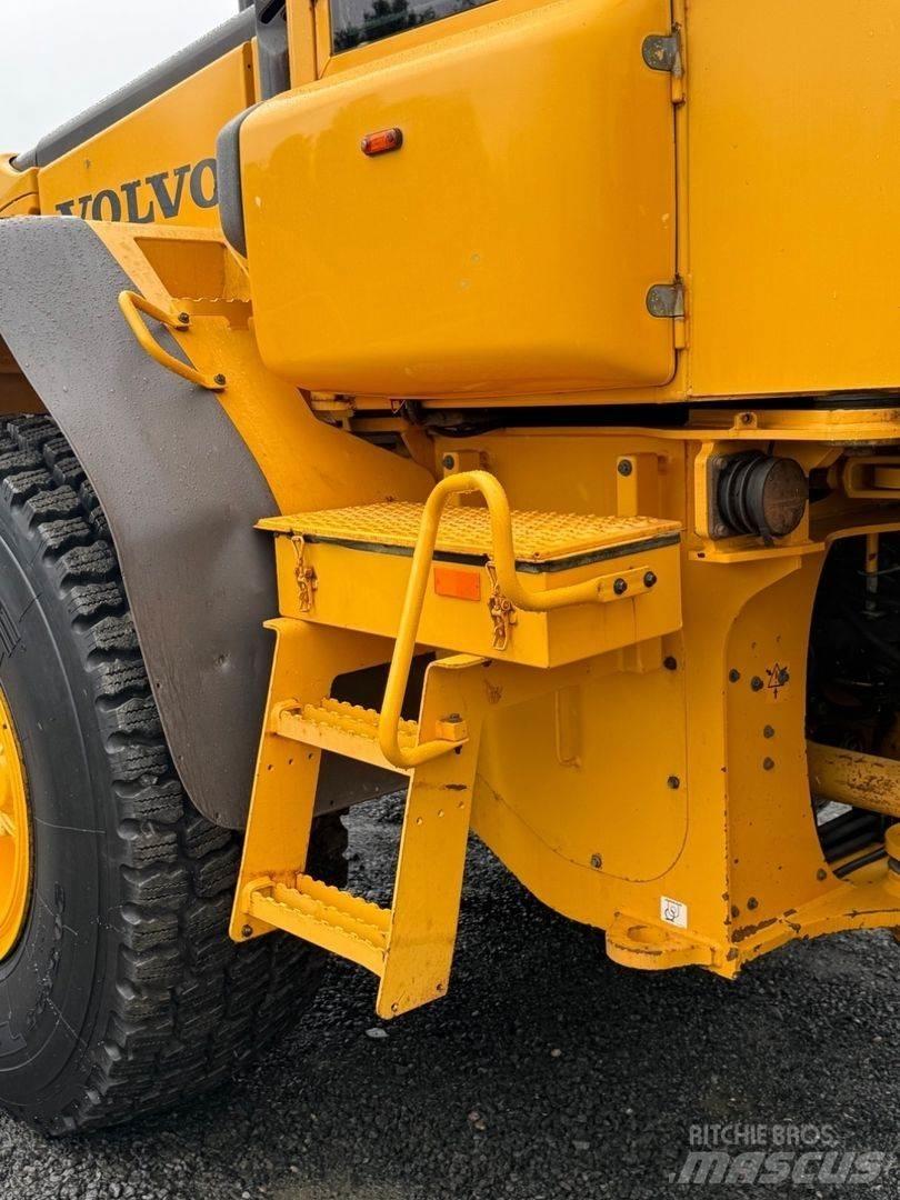 Volvo L60E Kolesni nakladalci