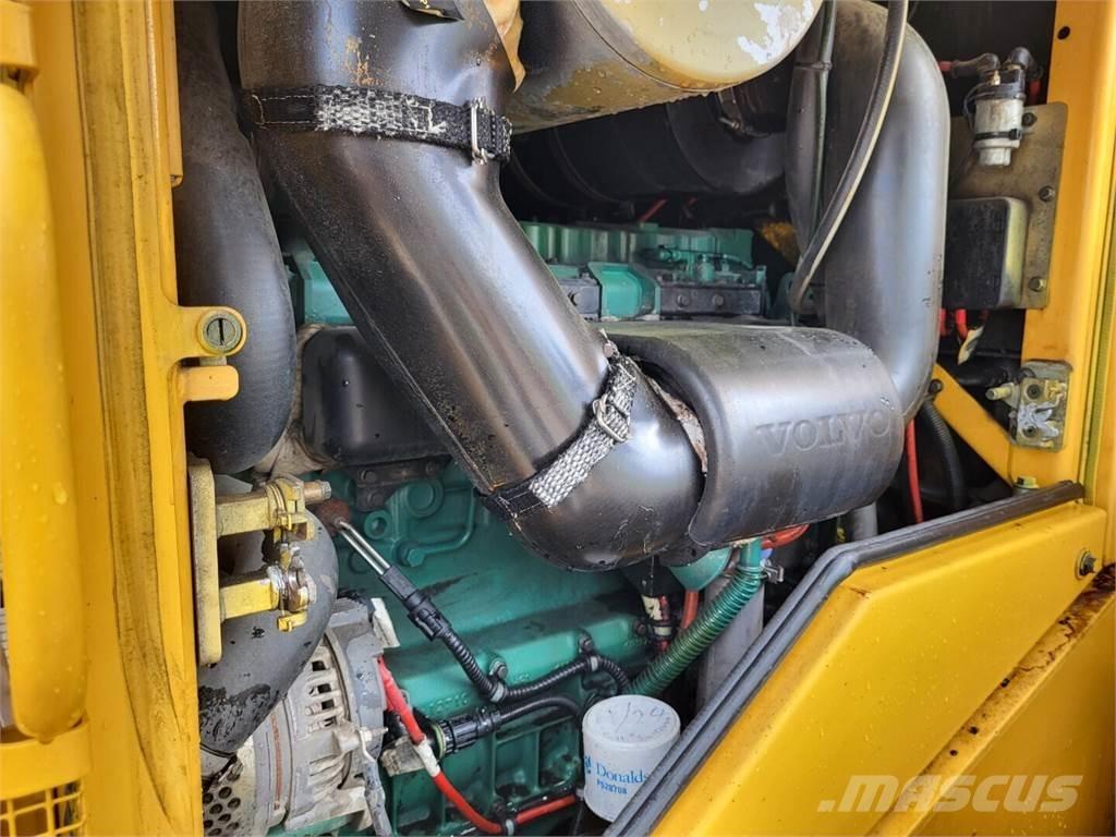 Volvo L60F Kolesni nakladalci
