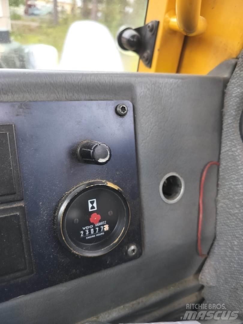 Volvo L70C Kolesni nakladalci