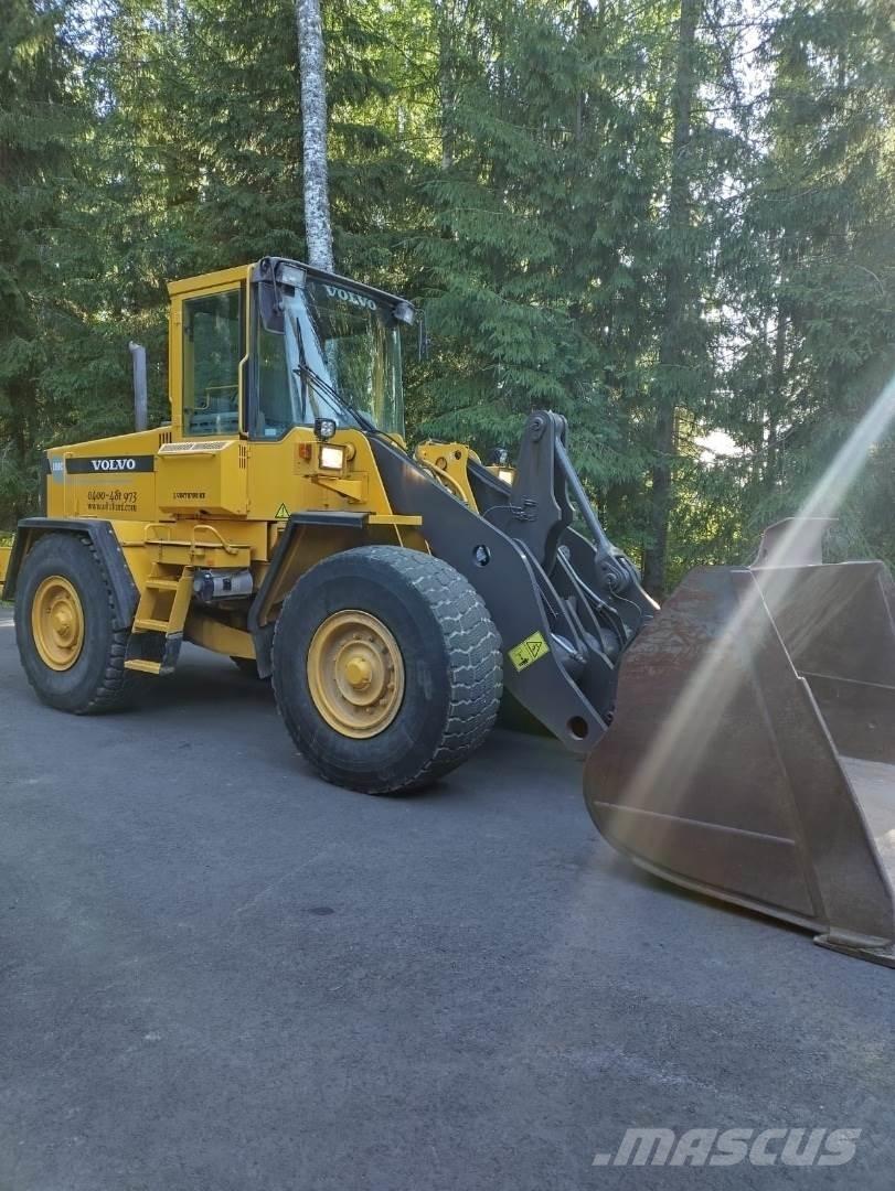Volvo L90C Kolesni nakladalci
