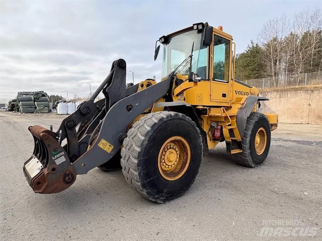 Volvo L90E Kolesni nakladalci
