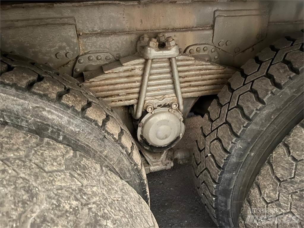 Volvo N12 6x4 Kiper tovornjaki