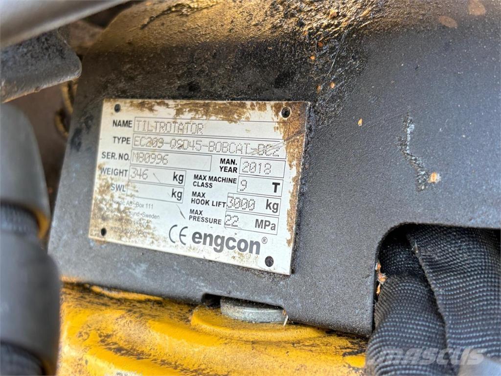 Yanmar B 95 W Bagri na kolesih